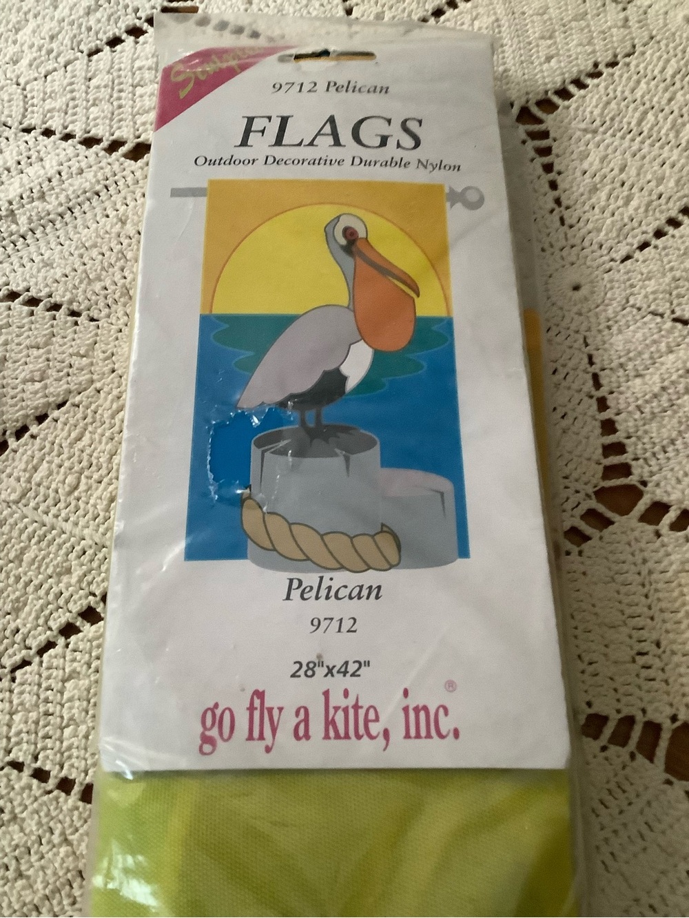 Pelican Outdoor Decorative Flag - Yellow/Blue
